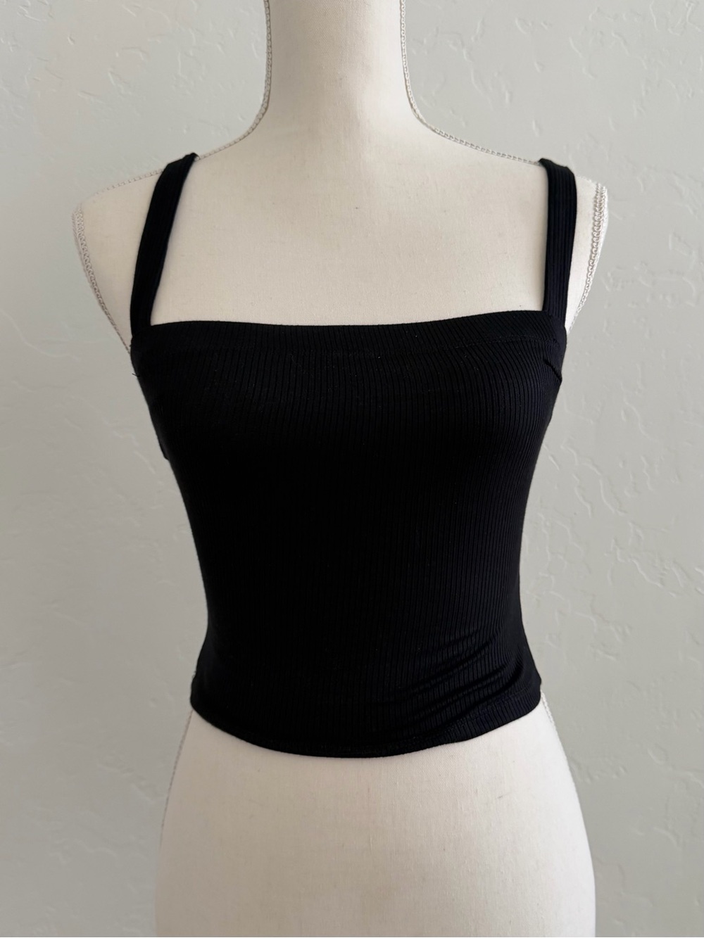 Olivaceous Black Crop Top Size Medium